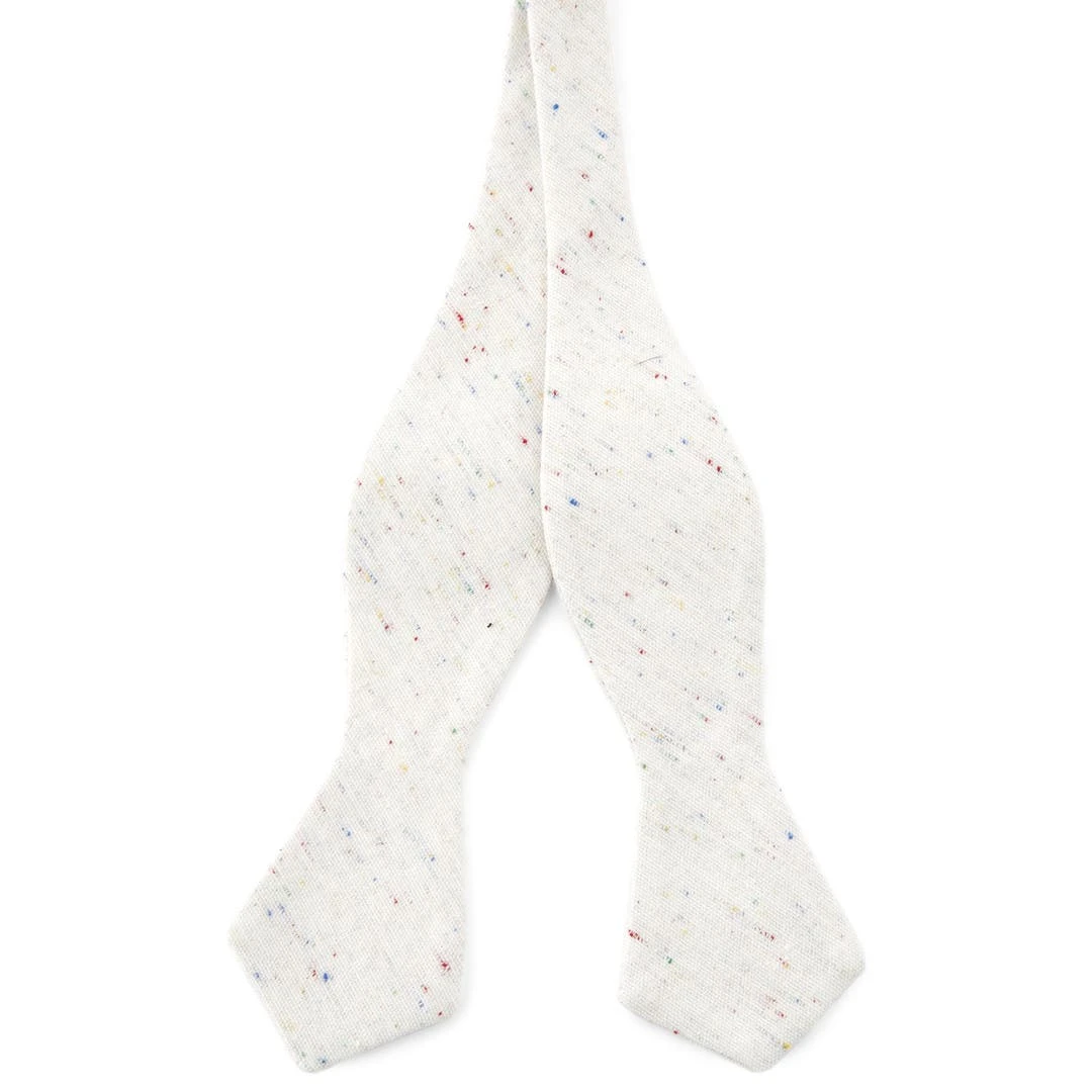Bohemian Revolt Nœud Papillon à Nouer En Lin Blanc Moucheté 3 Bohemian Revolt Nœud Papillon à Nouer En Lin Blanc Moucheté