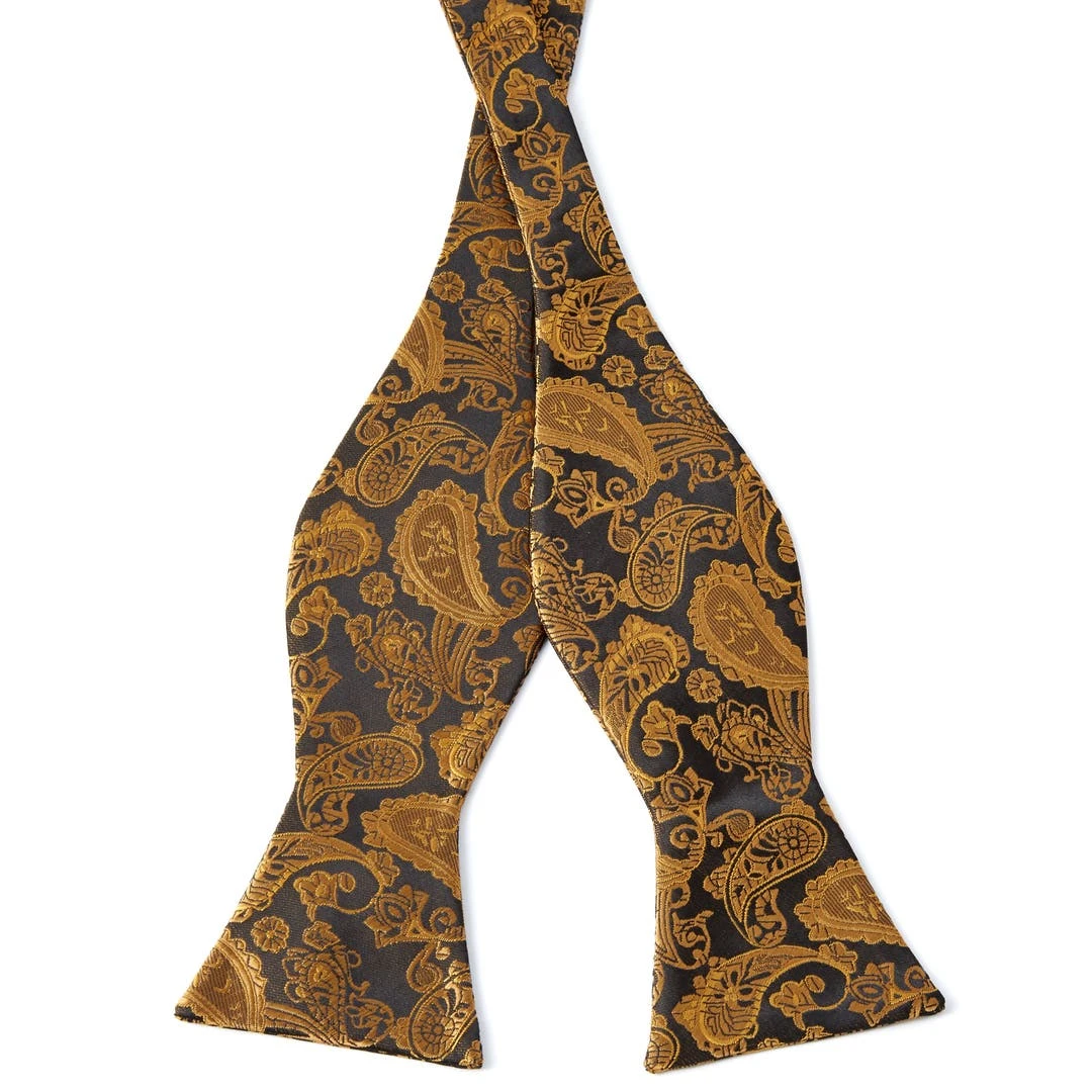 Tailor Toki Noeud Papillon à Motif Cachemire Brun & Or 3 Tailor Toki Noeud Papillon à Motif Cachemire Brun & Or
