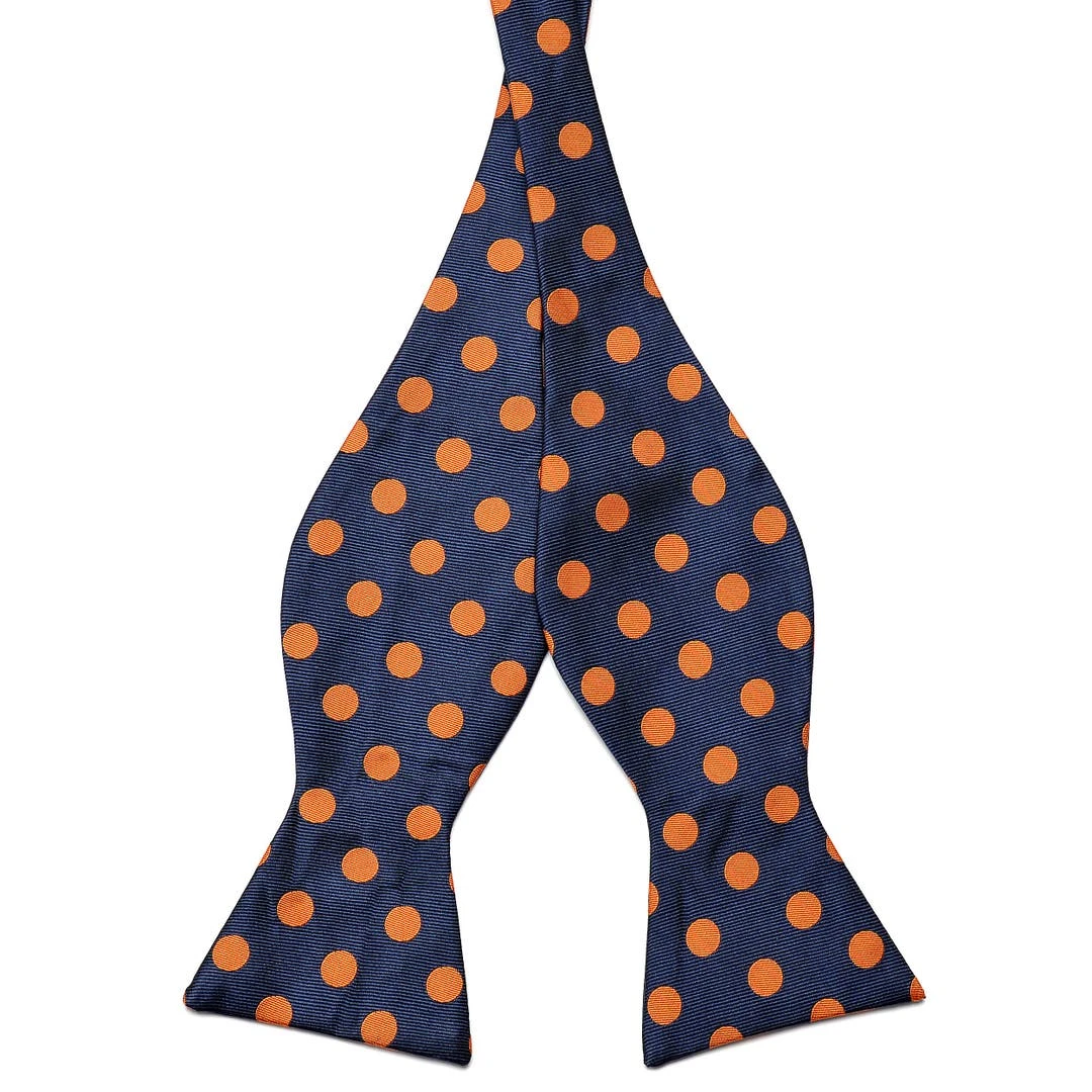 Tailor Toki Noeud Papillon Soie Motif Pois Oranges 3 Tailor Toki Noeud Papillon Soie Motif Pois Oranges