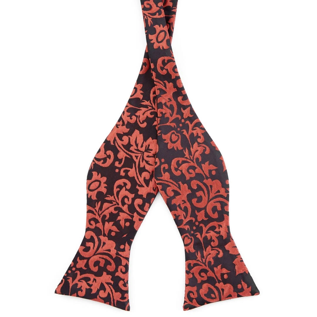 Tailor Toki Noeud Papillon à Motif Floral Imprimé Rouge Et Noir 3 Tailor Toki Noeud Papillon à Motif Floral Imprimé Rouge Et Noir