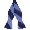 Trendhim Noeud Papillon En Soie Pastel à Rayures Bleues Et Bleu Marine 1 Trendhim Noeud Papillon En Soie Pastel à Rayures Bleues Et Bleu Marine -Trendhim en ligne 43 1 31