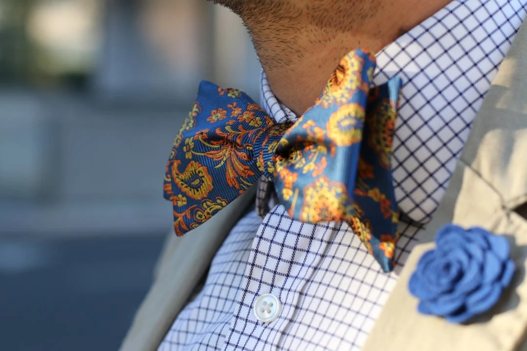 Tailor Toki Noeud Papillon Soie Motif Paisley Orange 5 Tailor Toki Noeud Papillon Soie Motif Paisley Orange – Image 3