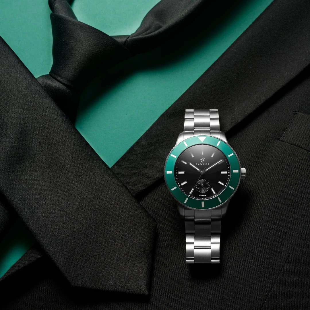 Fawler Makalu | Montre De Plongée En Titane Brossé Avec Lunette Verte 7 Fawler Makalu | Montre De Plongée En Titane Brossé Avec Lunette Verte – Image 5