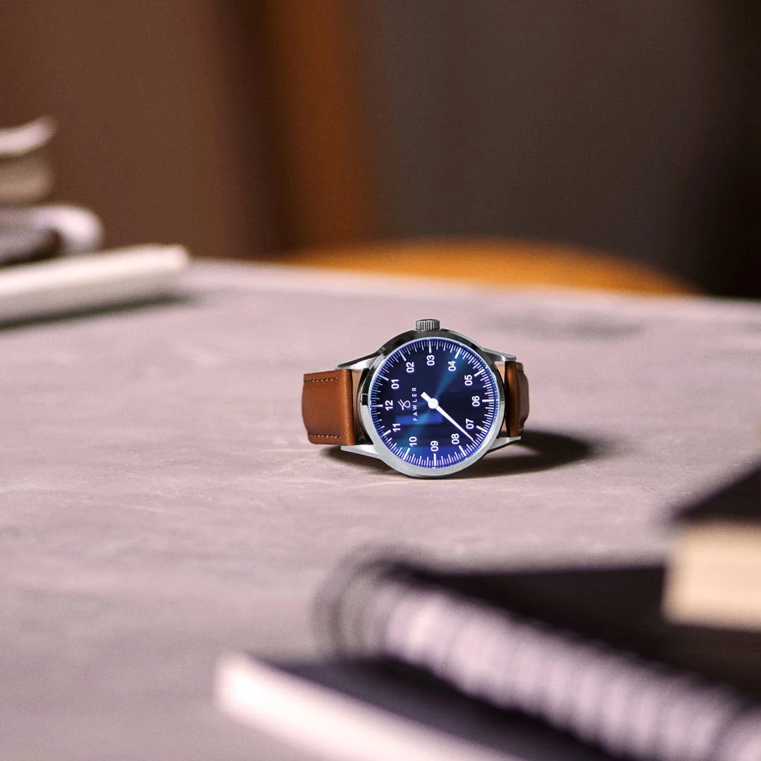 Fawler Paz | Montre Habillée Bleue à Une Seule Aiguille En Acier Inoxydable 8 Fawler Paz | Montre Habillée Bleue à Une Seule Aiguille En Acier Inoxydable – Image 6