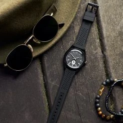 Arkai Mond | Montre Meteorite En Acier Inoxydable Noir - Série Limitée -Trendhim en ligne rel rst mond watch 26304 limited nathangw 1x1 d