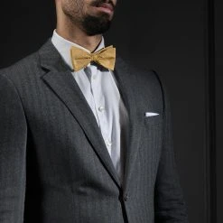 Trendhim Noeud Papillon En Soie Dorée à Pois Blancs 10 Trendhim Noeud Papillon En Soie Dorée à Pois Blancs -Trendhim en ligne rst megashoot bow ties 16264 1