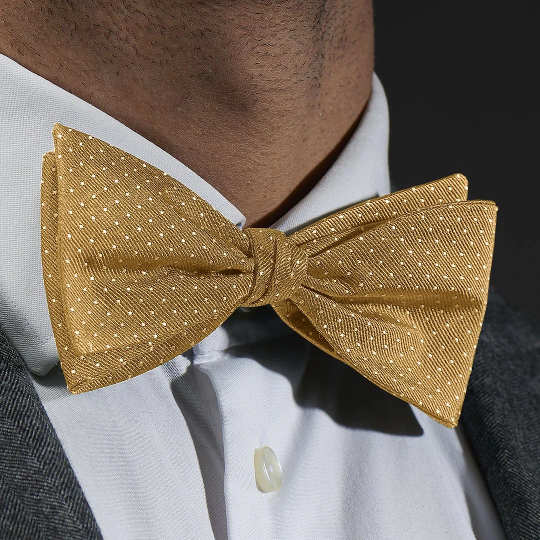 Trendhim Noeud Papillon En Soie Dorée à Pois Blancs 7 Trendhim Noeud Papillon En Soie Dorée à Pois Blancs – Image 5