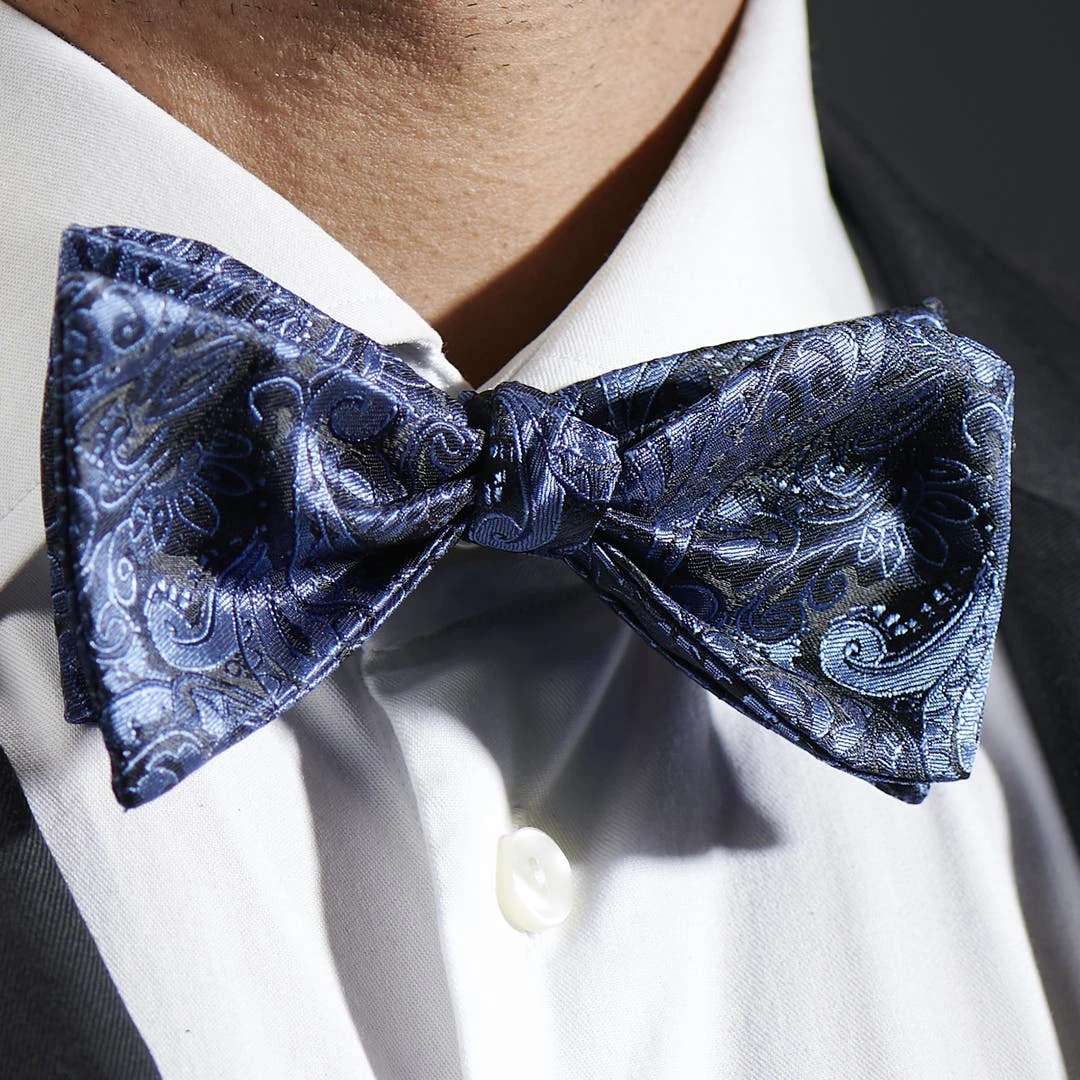 Tailor Toki Noeud Papillon Motif Cachemire Marine & Bleu 7 Tailor Toki Noeud Papillon Motif Cachemire Marine & Bleu – Image 5