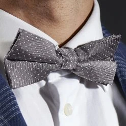Trendhim Noeud Papillon Prénoué En Soie Grise à Pois Blancs 11 Trendhim Noeud Papillon Prénoué En Soie Grise à Pois Blancs -Trendhim en ligne rst megashoot bowties 15568 2bm