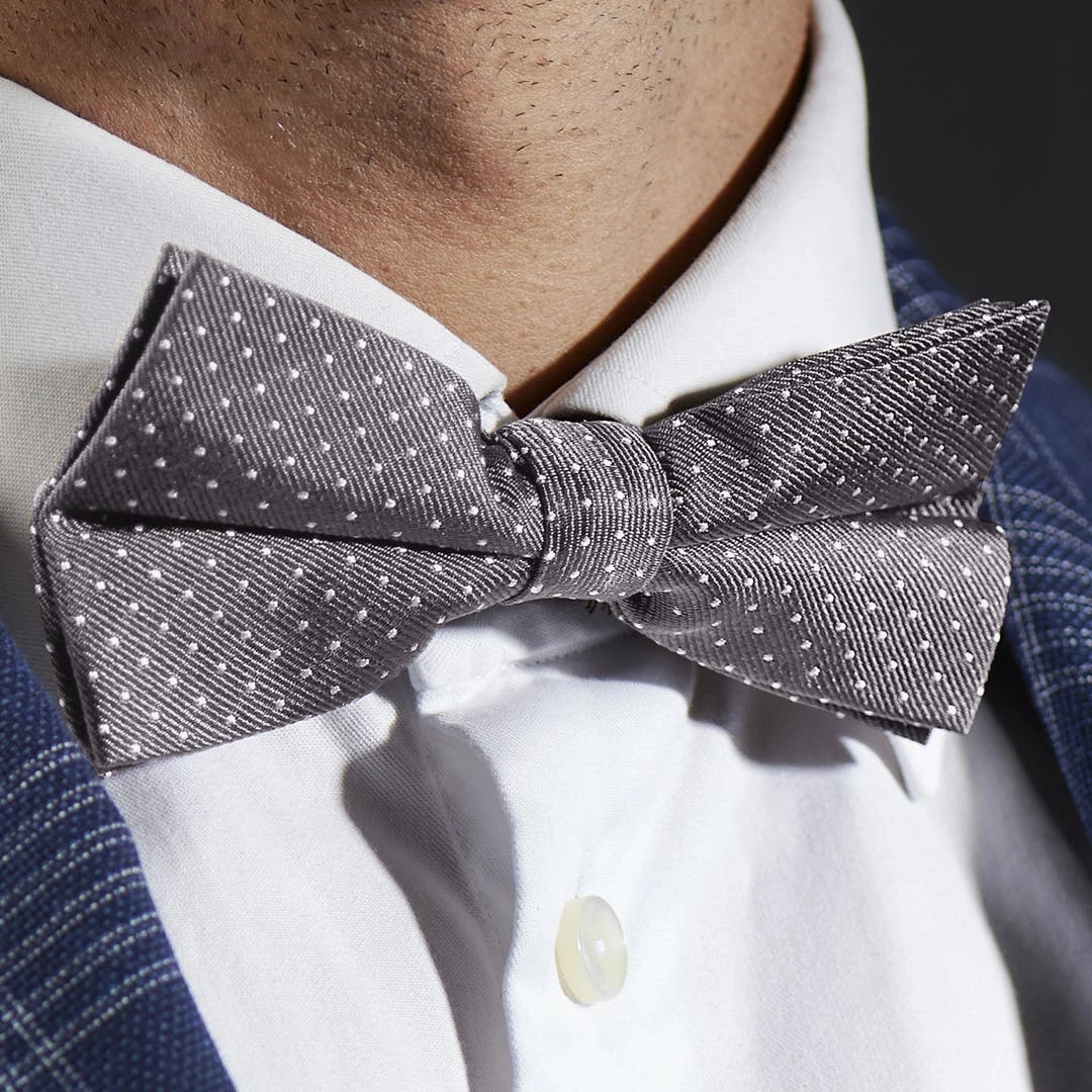 Trendhim Noeud Papillon Prénoué En Soie Grise à Pois Blancs 7 Trendhim Noeud Papillon Prénoué En Soie Grise à Pois Blancs – Image 5